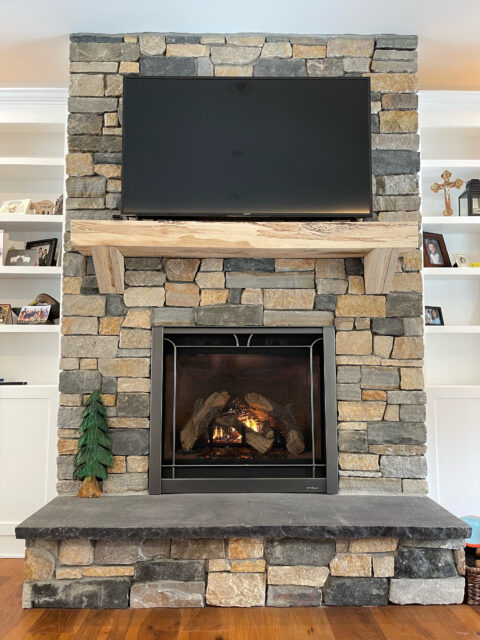 Natural Stone Veneer for Fireplaces: A Timeless Choice