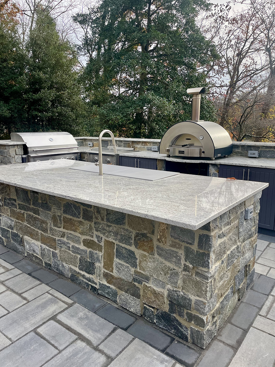 Natural Facing Ocean Blue Ledgestone Real Stone Veneer Kitchen